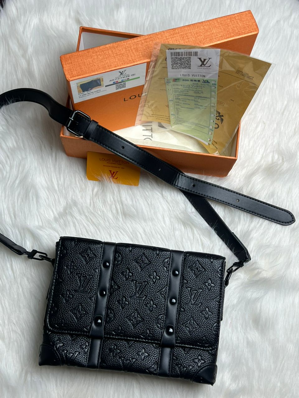 Sacoche Louis Vuitton Black Trunk Messenger Monogram Eclipse avec box